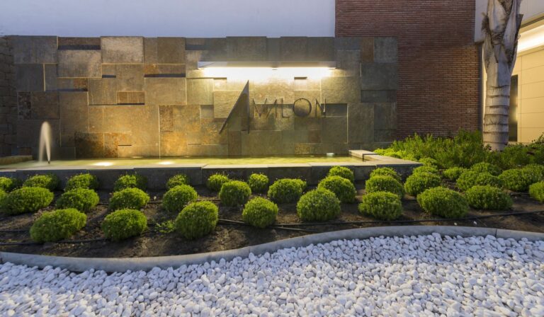 ea46f0c3bd7898a4b41f2f7d2027244c - 2