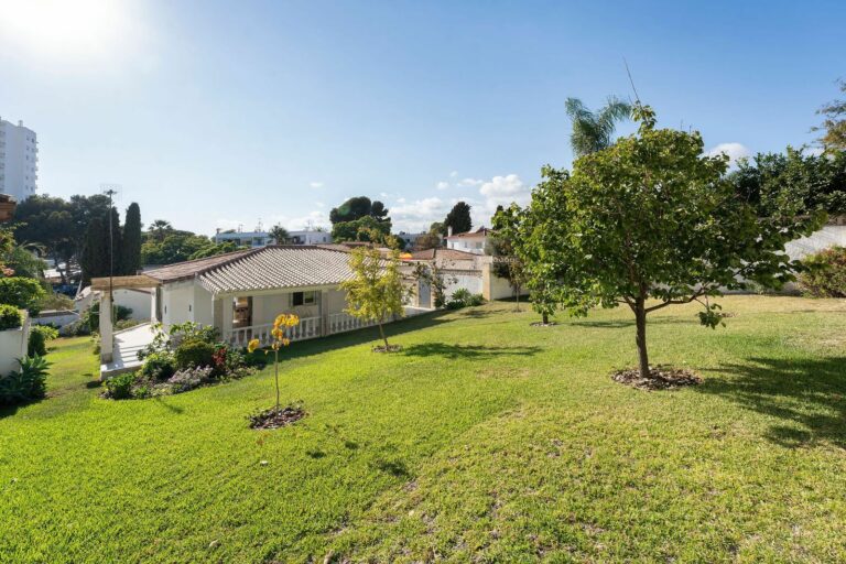 ea81e13c68ae7ca4510a2e074bd9517b - 9