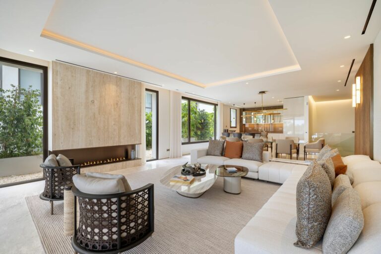 eaadfac84d35cb2a13f4c005e0c488a2 - 8