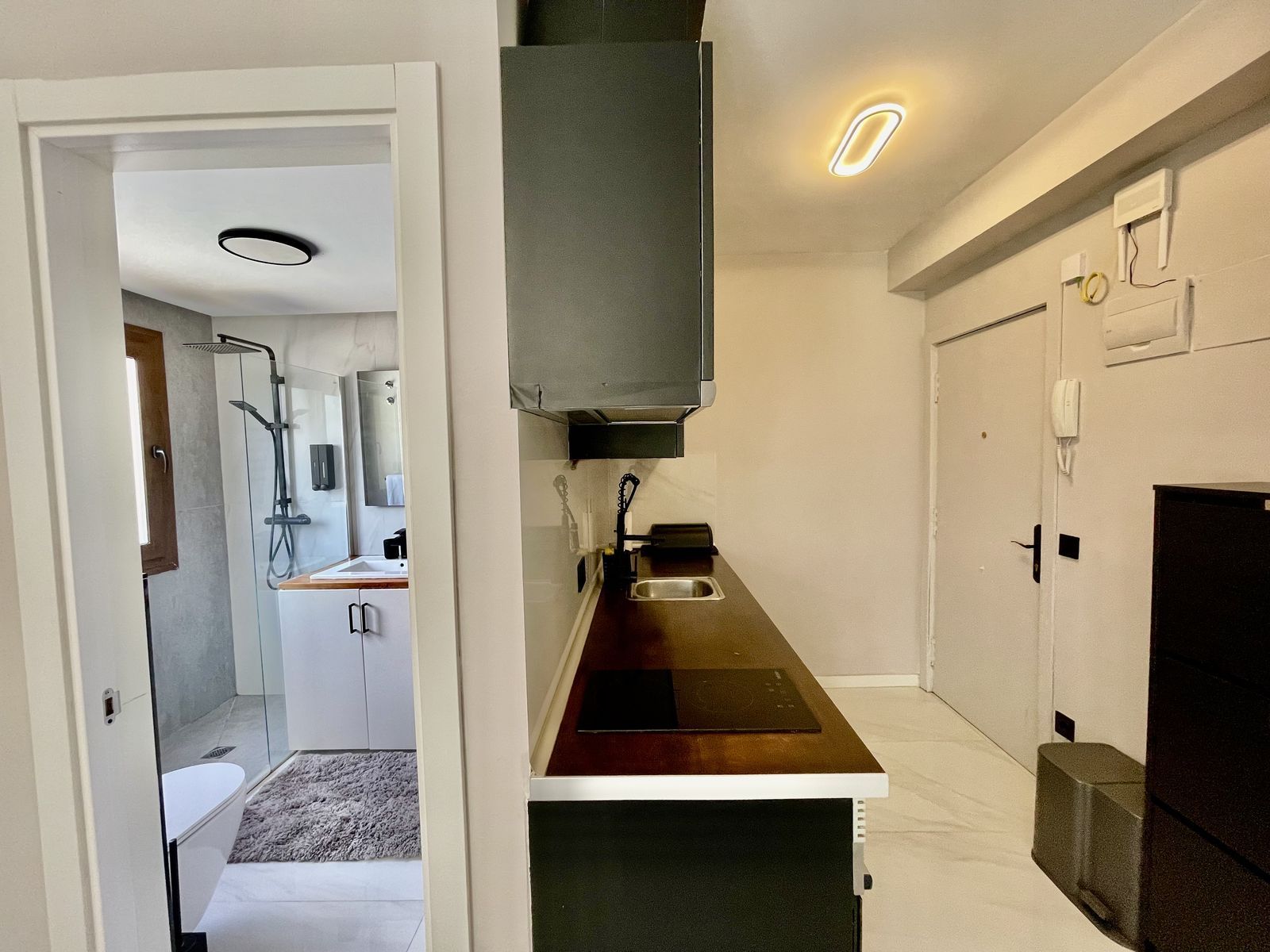 eabc536d19d3746862a119140959821a - 12