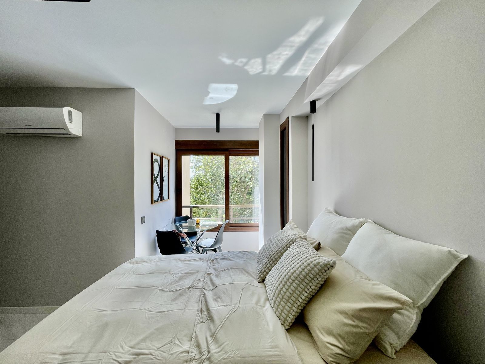 eabc536d19d3746862a119140959821a - 3