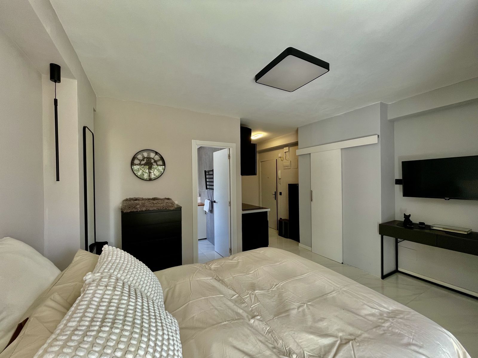 eabc536d19d3746862a119140959821a - 5