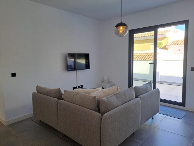 ebe23c0121b9ee9758b9914255d5026e - 10