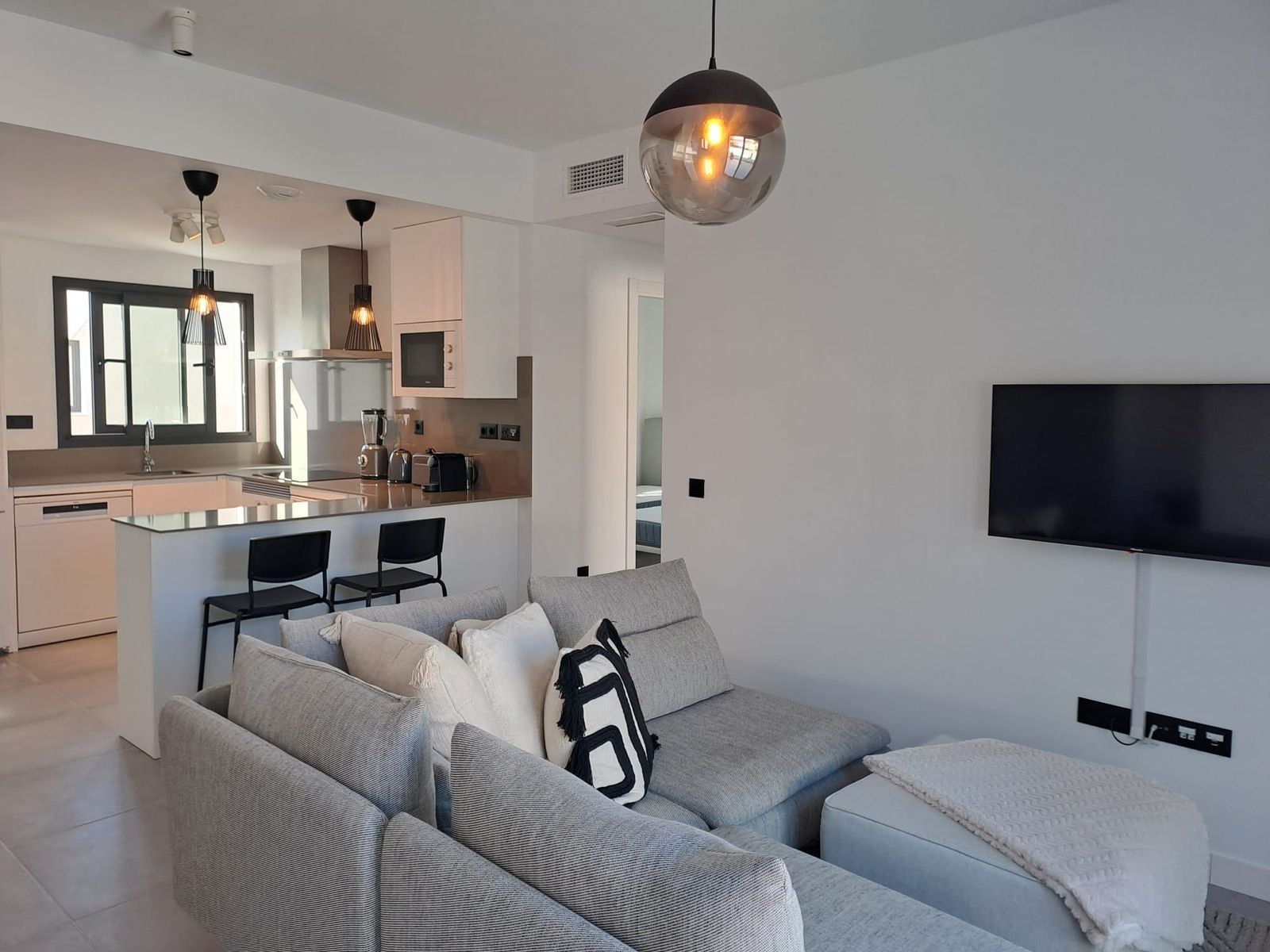 ebe23c0121b9ee9758b9914255d5026e - 9