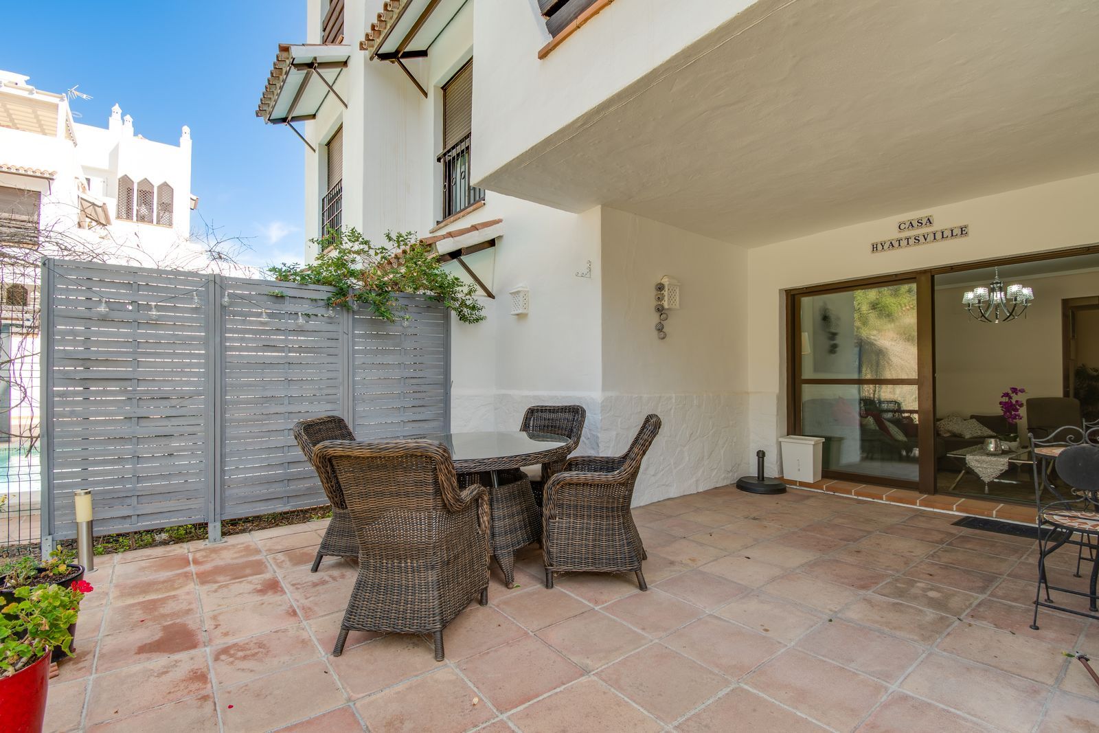 ec0ad6f475a3ad9a2f39c60ff3cbac28 - 9