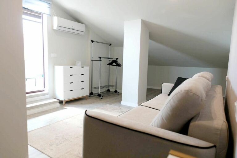 ec5b782e75c198ae1b9495478de8300c - 15