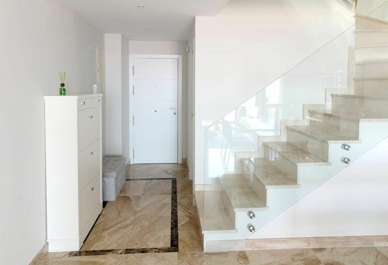 ec5b782e75c198ae1b9495478de8300c - 16