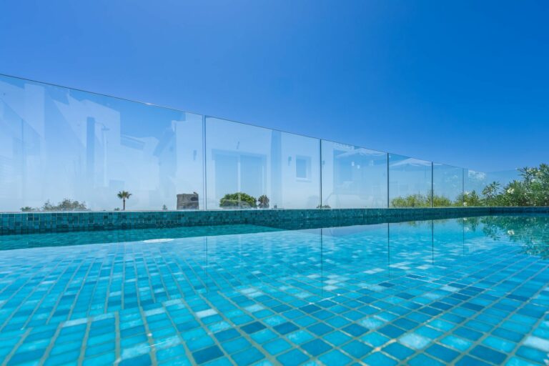 ec78df6905331e2fb8967c913d588351 - 12