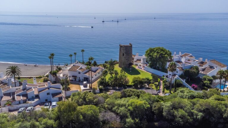 ec78df6905331e2fb8967c913d588351 - 15