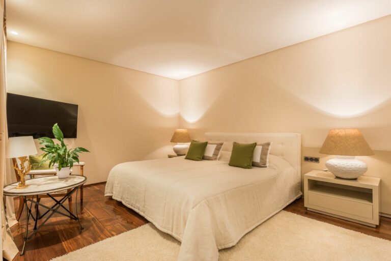 ecbb637cb858ad36654c656ad06bbe94 - 4