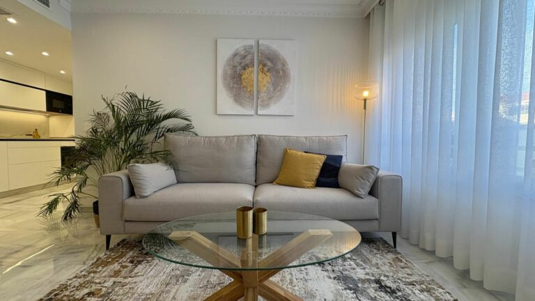 ee025fdd194abadeb4ad11c2f8c920fe - 15