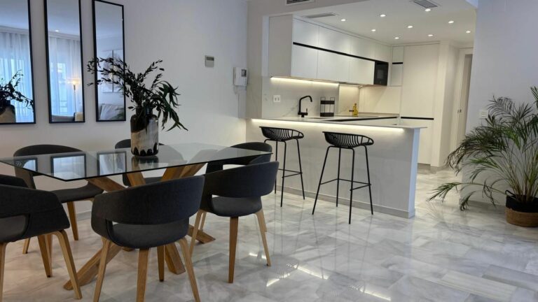 ee025fdd194abadeb4ad11c2f8c920fe - 3