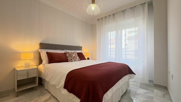 ee025fdd194abadeb4ad11c2f8c920fe - 4