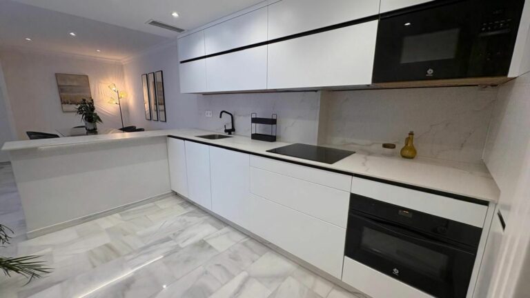 ee025fdd194abadeb4ad11c2f8c920fe - 7