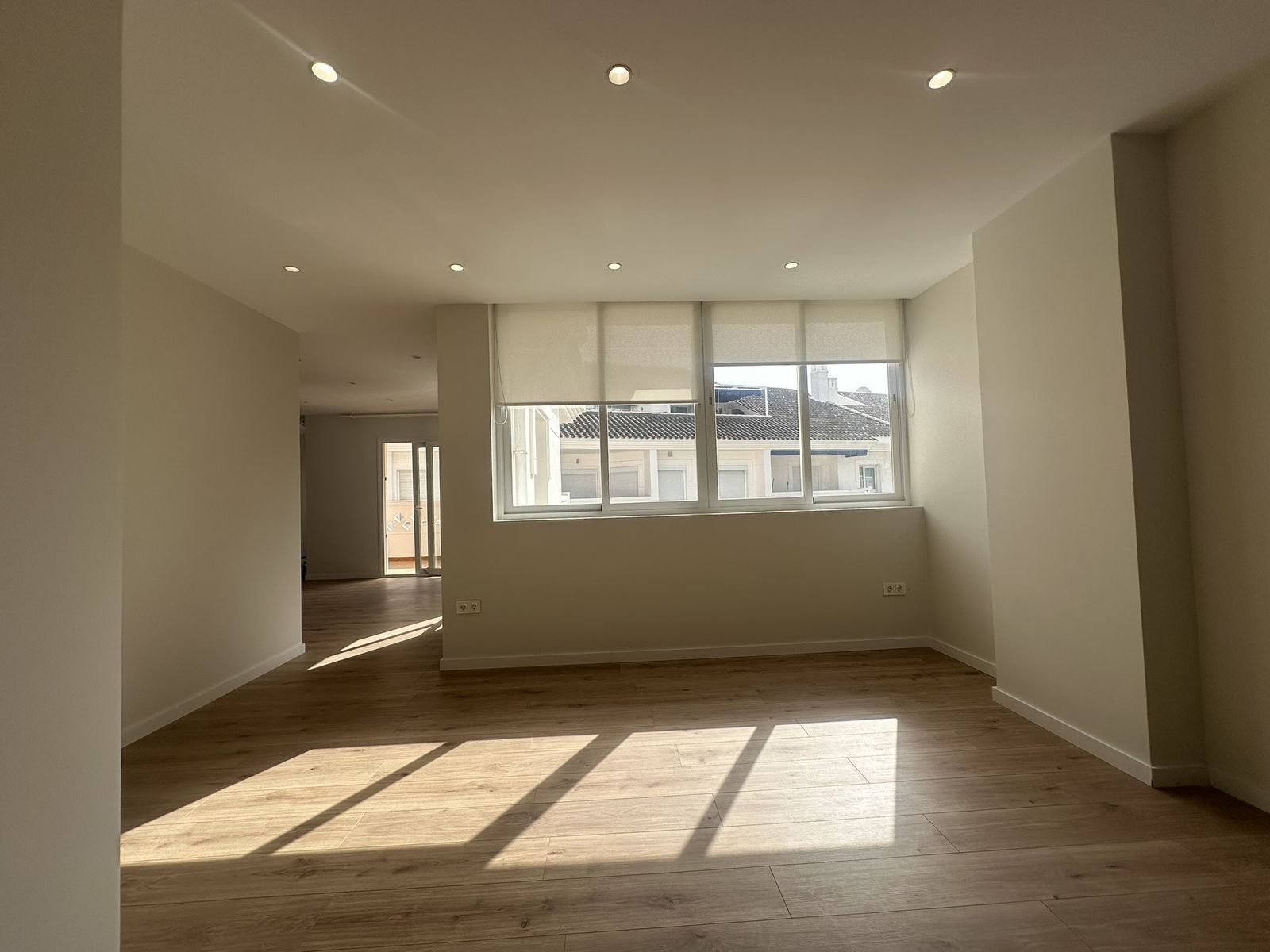 ee376af987ac4720623556c1051082cc - 15