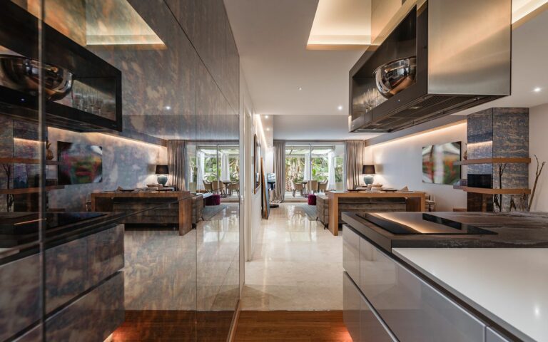 ef4f71c2d3784df43fa51e59267b2fca - 10