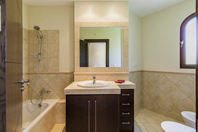 efea0cd284f279cd2f89c0cdc3ee5624 - 13