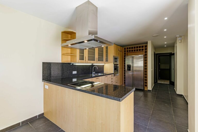 efea0cd284f279cd2f89c0cdc3ee5624 - 5