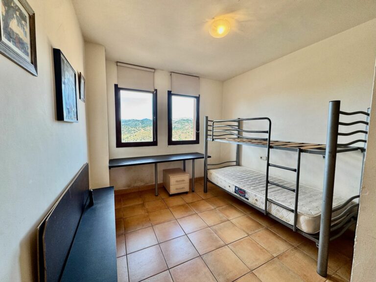 f0a85c35d6e89a1d9b160bc30979fcaf - 15