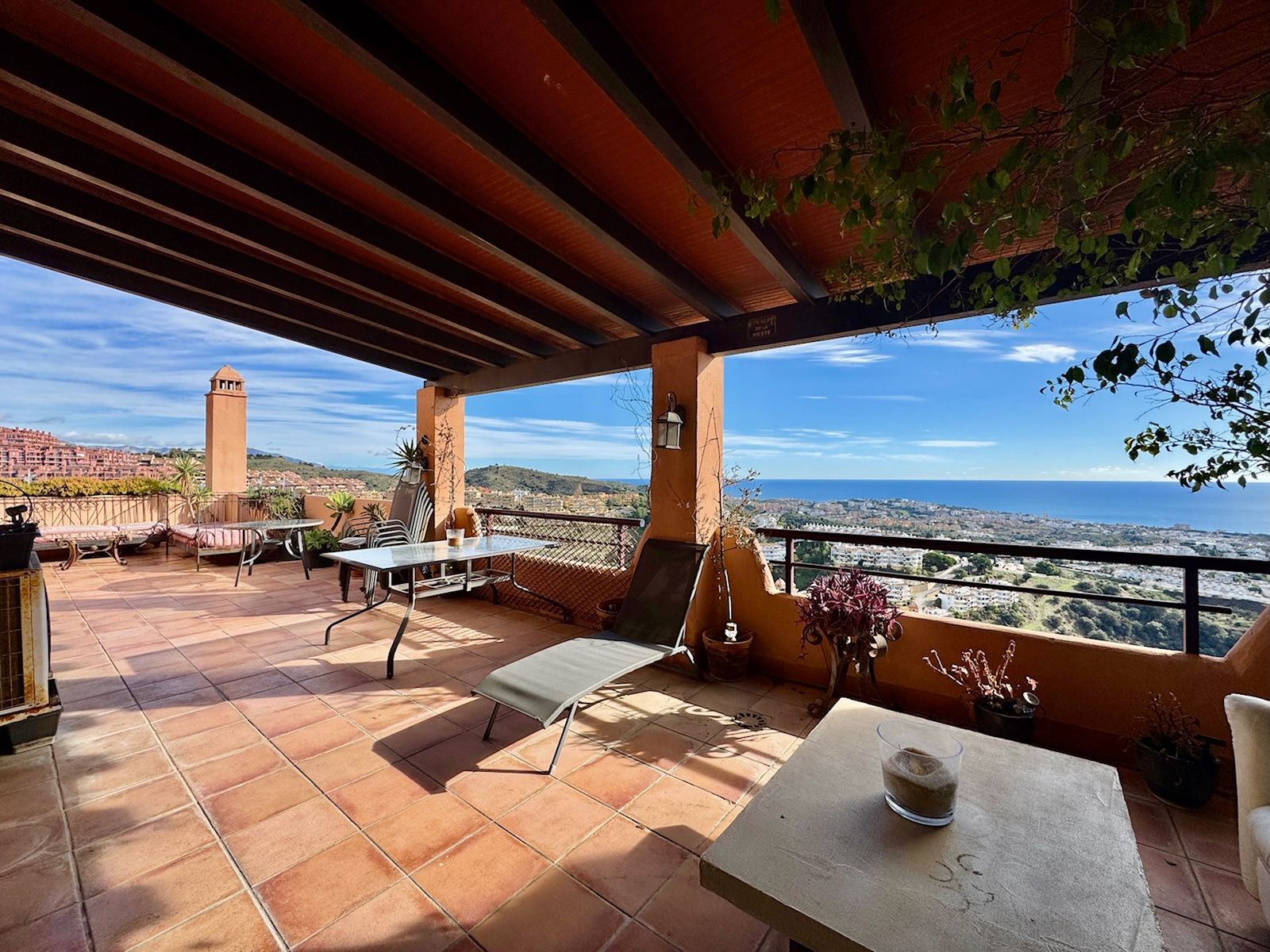 f0a85c35d6e89a1d9b160bc30979fcaf - 2