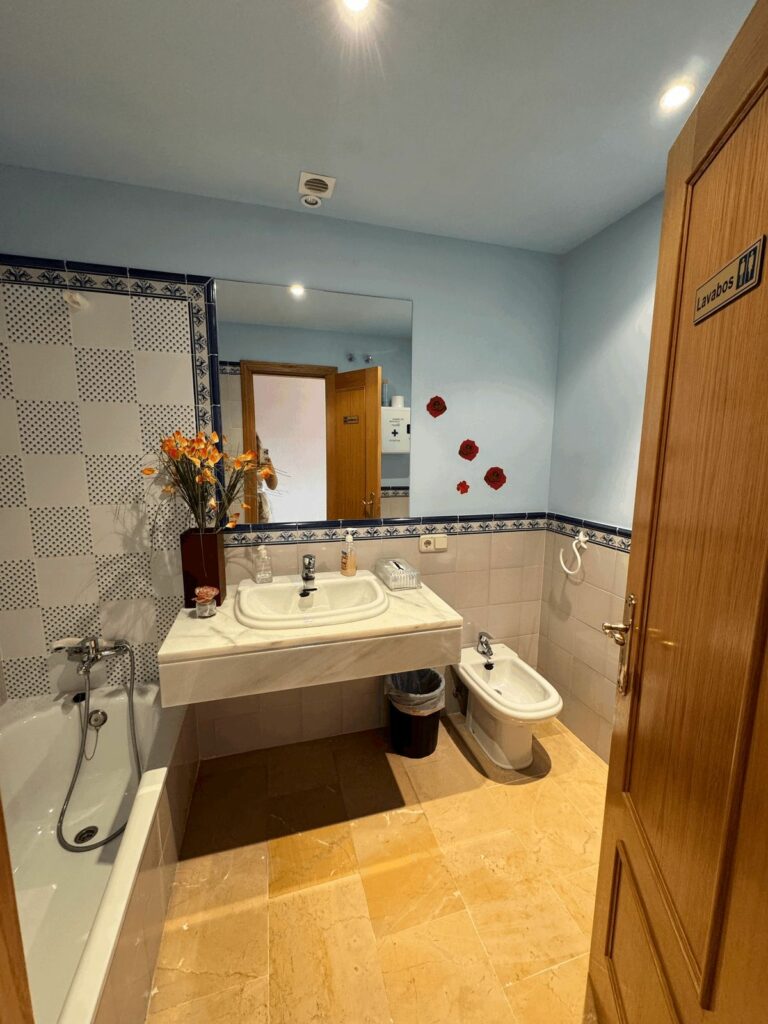 f113620d73e36c0952947e10432521fb - 10