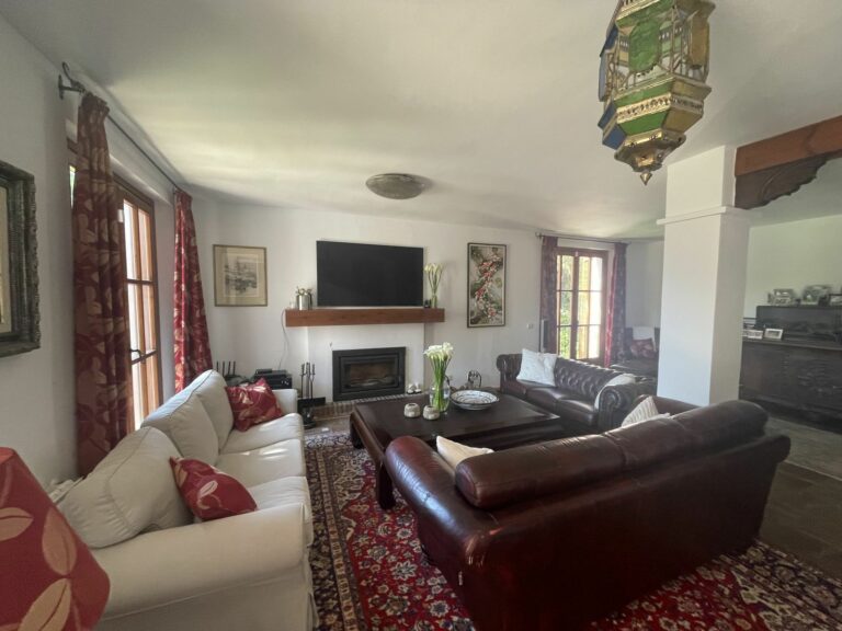 f1e37a70901b2f1a625a4ee01da05c65 - 9