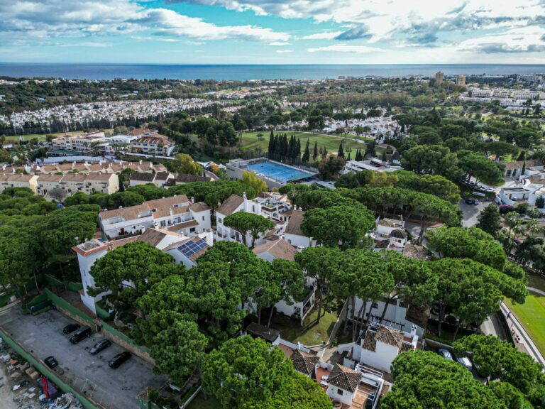 f22f9ed1b1aec655b4c8bca4afdd3239 - 1