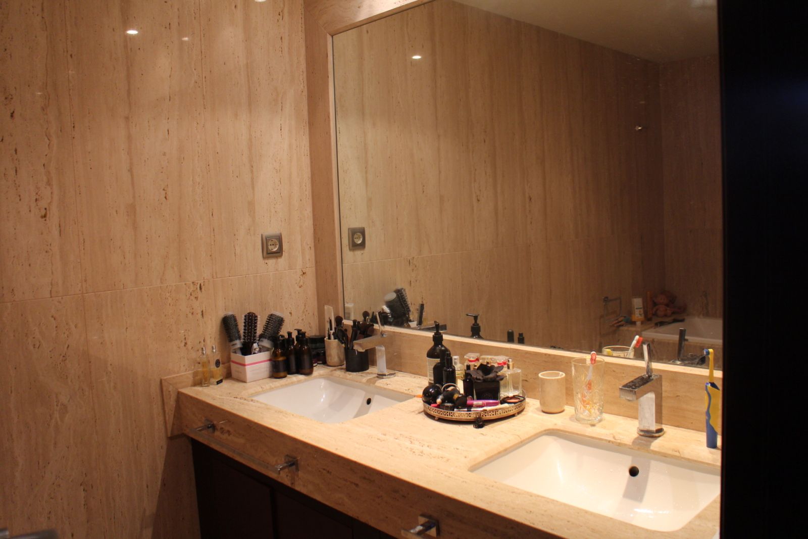 f3b0a0c97a3ce614fda916240140302d - 10