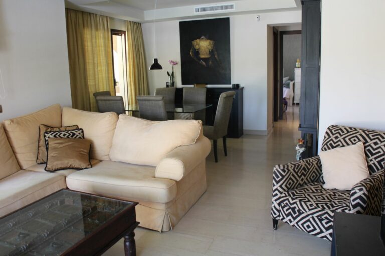 f3b0a0c97a3ce614fda916240140302d - 5