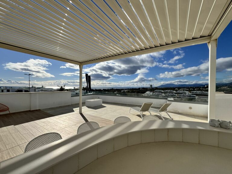 f3b3d5817293c71b4674e7a57e50f08e - 1