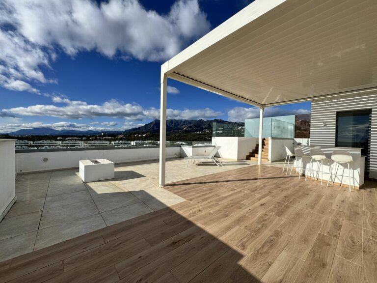 f3b3d5817293c71b4674e7a57e50f08e - 3