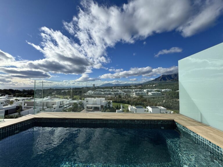 f3b3d5817293c71b4674e7a57e50f08e - 4