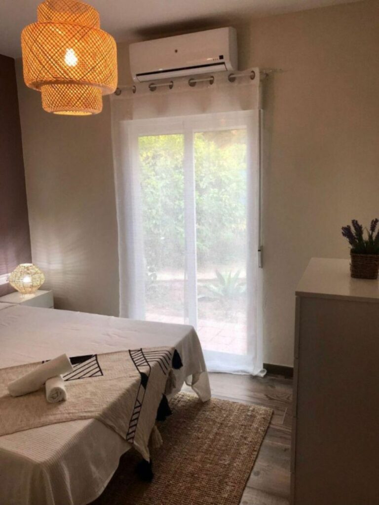 f77aca232fb32d7e97a88a8c66072be2 - 10