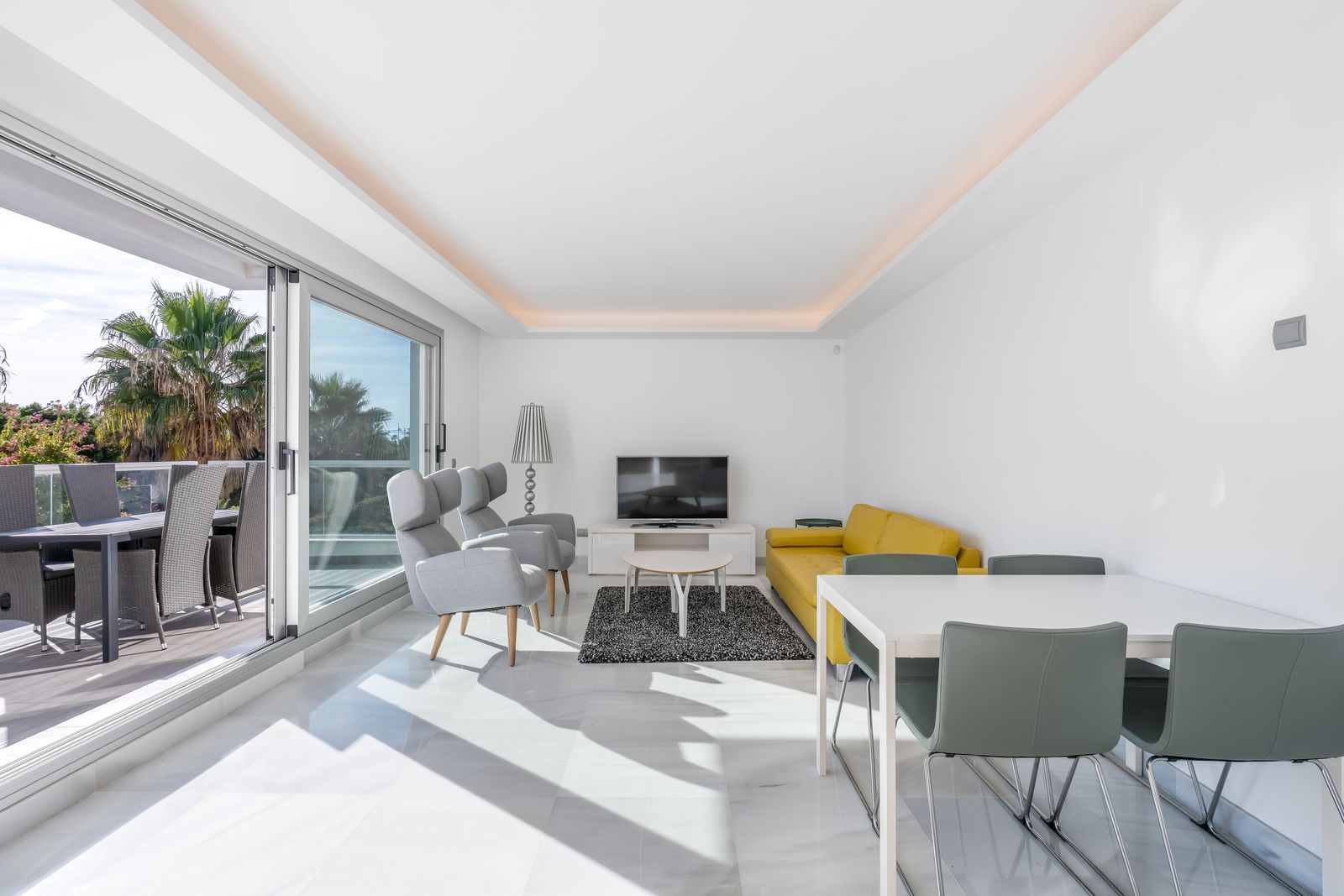 f80b73b3c7825c49d78965ed3cdf9afd - 13