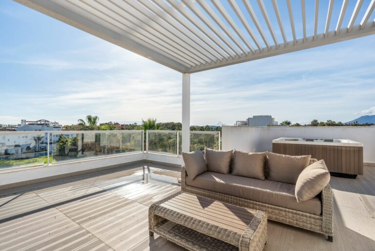 f80b73b3c7825c49d78965ed3cdf9afd - 3