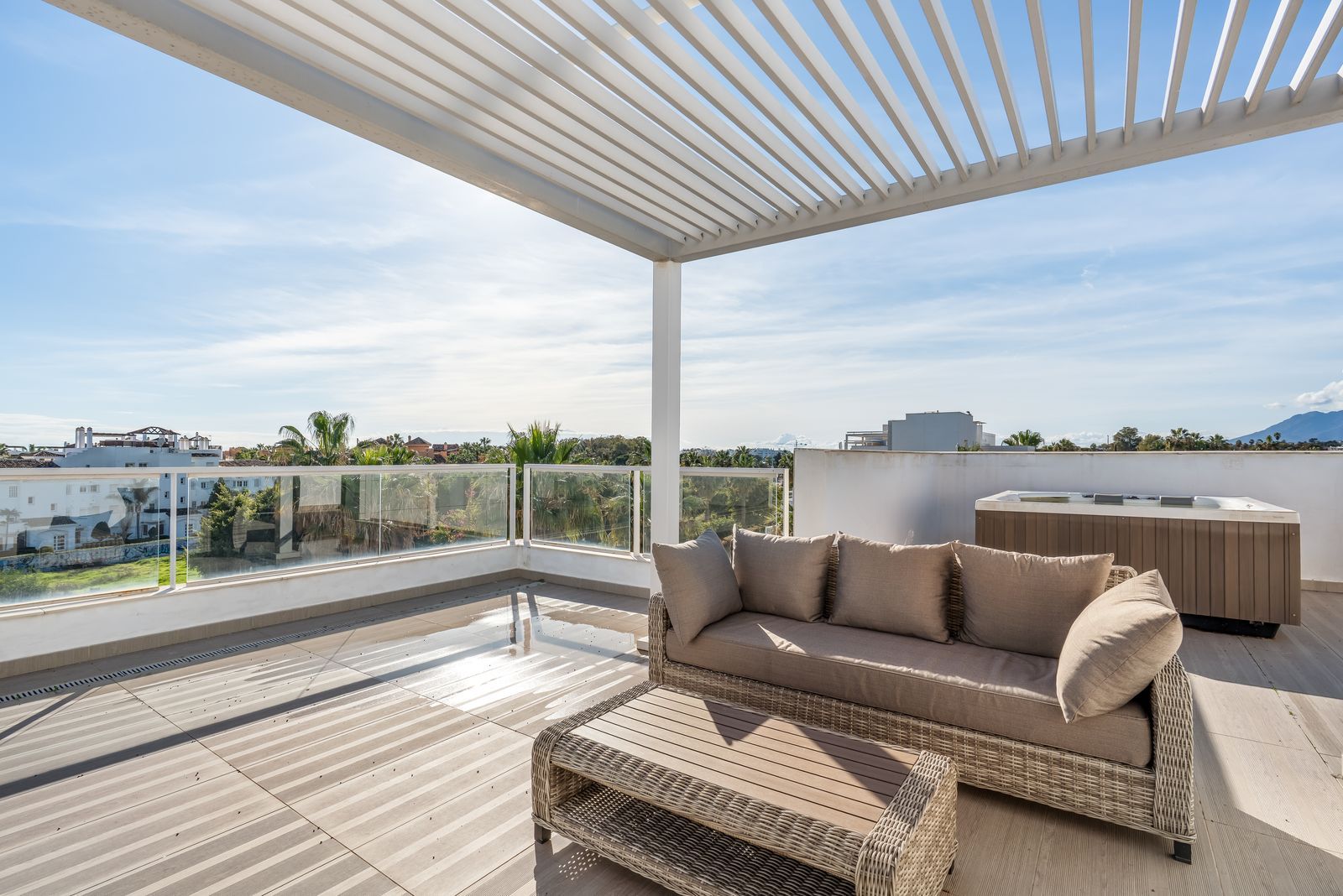 f80b73b3c7825c49d78965ed3cdf9afd - 3