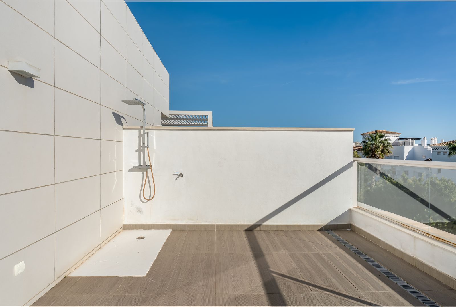 f80b73b3c7825c49d78965ed3cdf9afd - 4