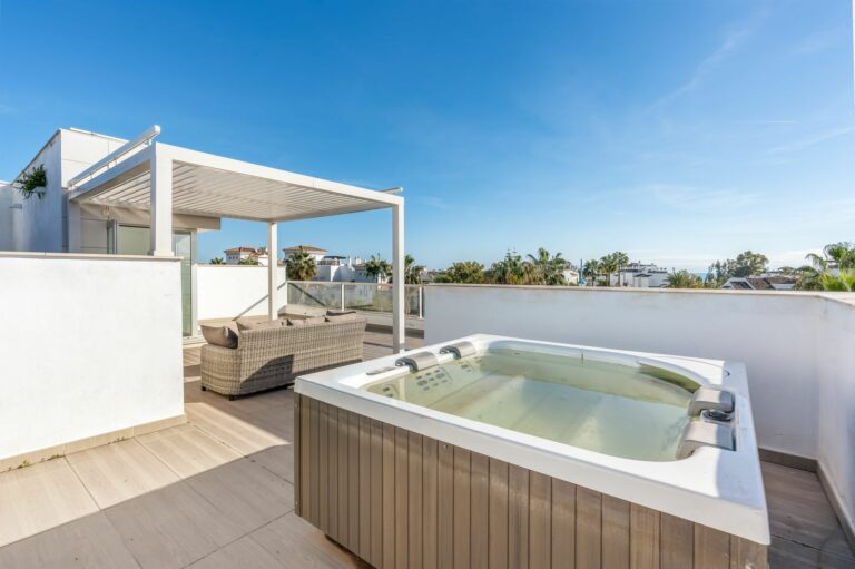 f80b73b3c7825c49d78965ed3cdf9afd - 5