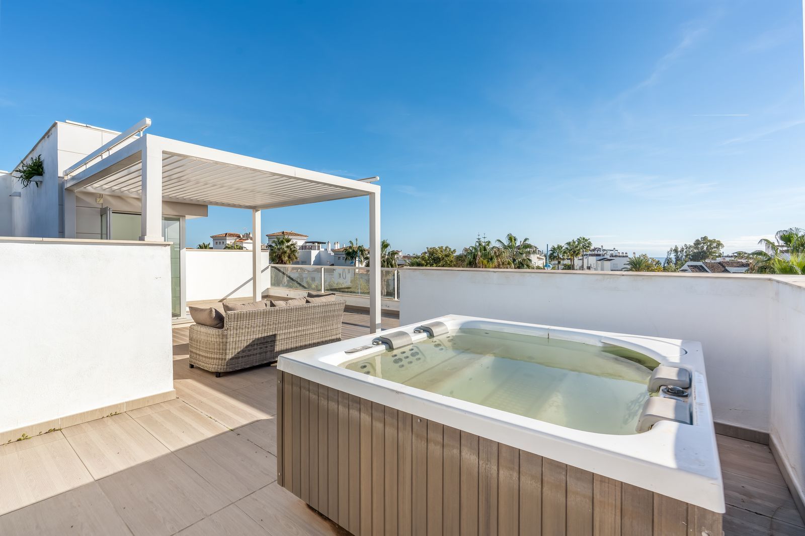 f80b73b3c7825c49d78965ed3cdf9afd - 5