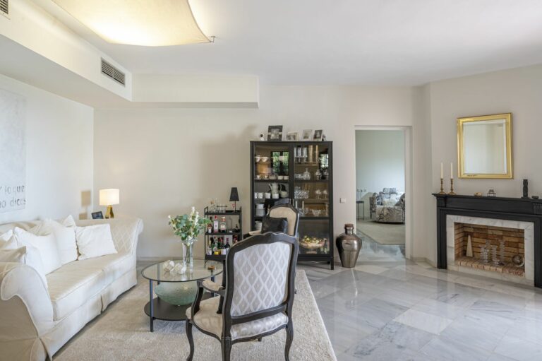 f80d28ef9315224a968e2a2462189f1b - 11