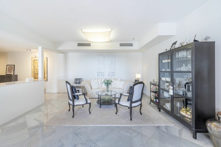 f80d28ef9315224a968e2a2462189f1b - 14