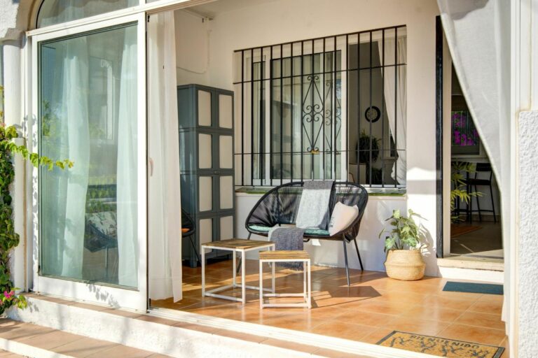 f83b3ef4b5ed36e8b0d5196f0efc2fd2 - 1