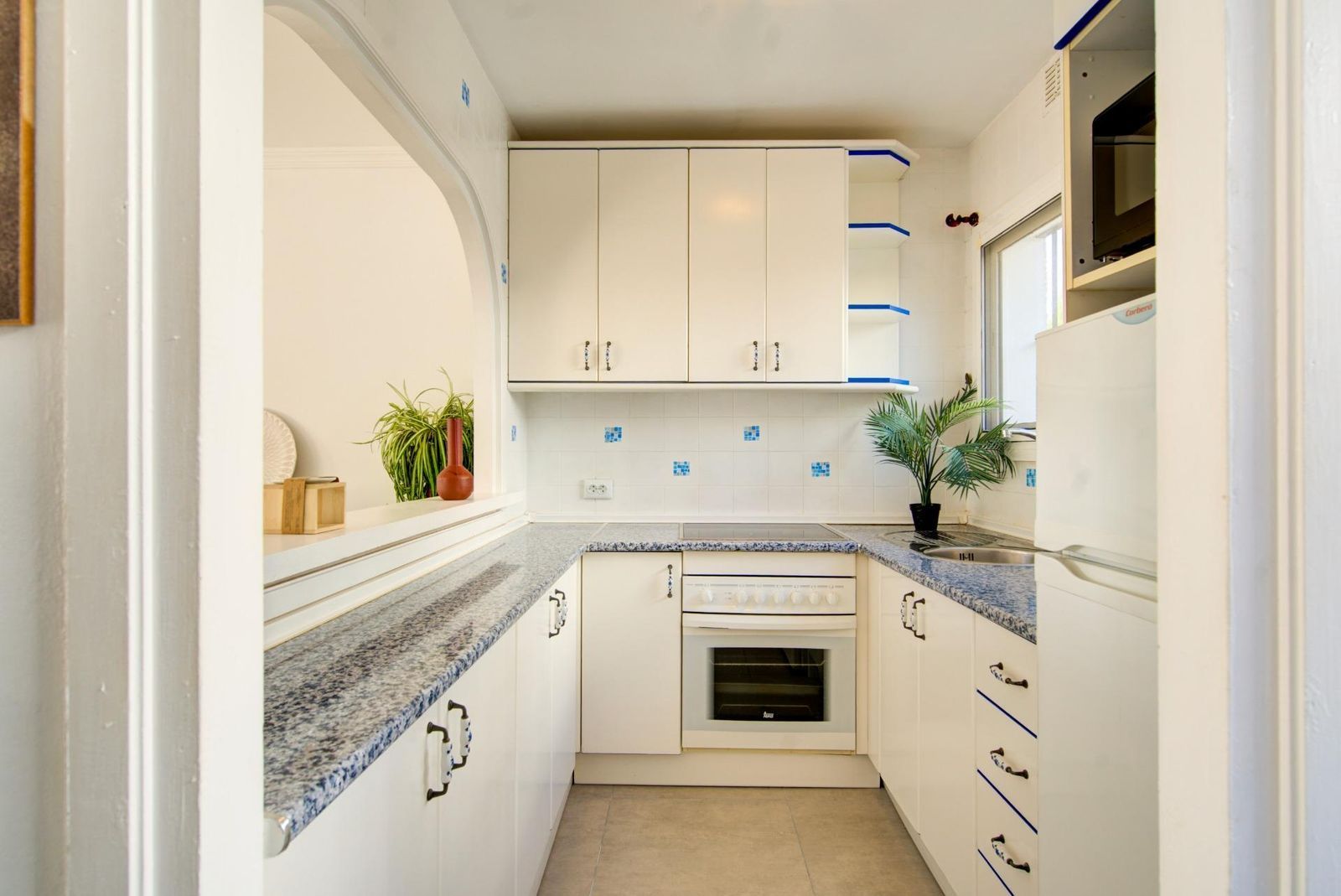 f83b3ef4b5ed36e8b0d5196f0efc2fd2 - 11