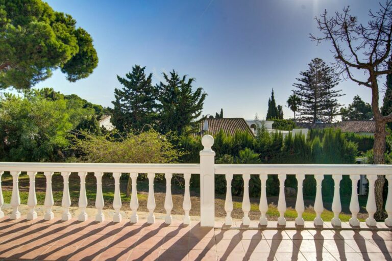 f83b3ef4b5ed36e8b0d5196f0efc2fd2 - 5