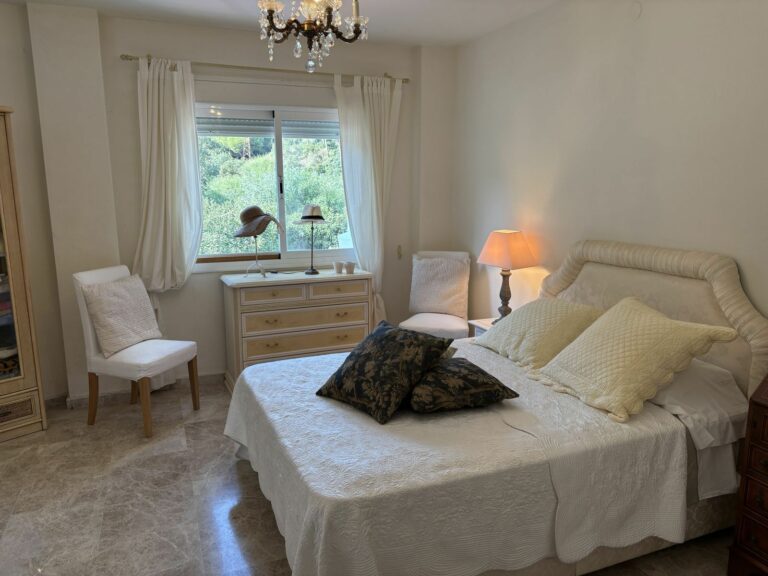 f98aedd6bb24188d08c176d29c3af6e5 - 11