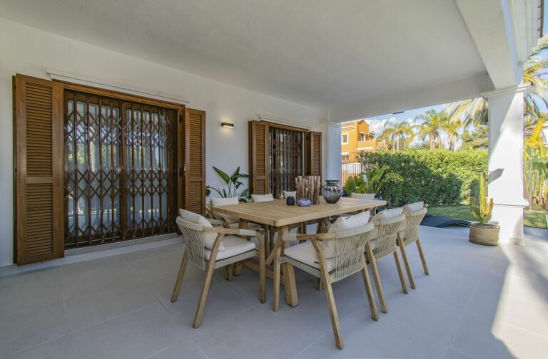 f9d0577a10e4412573d01597d6a20930 - 10