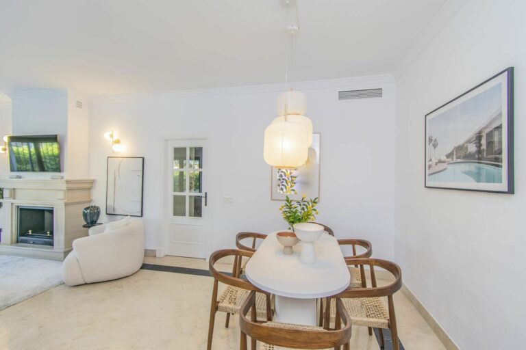 f9d0577a10e4412573d01597d6a20930 - 6