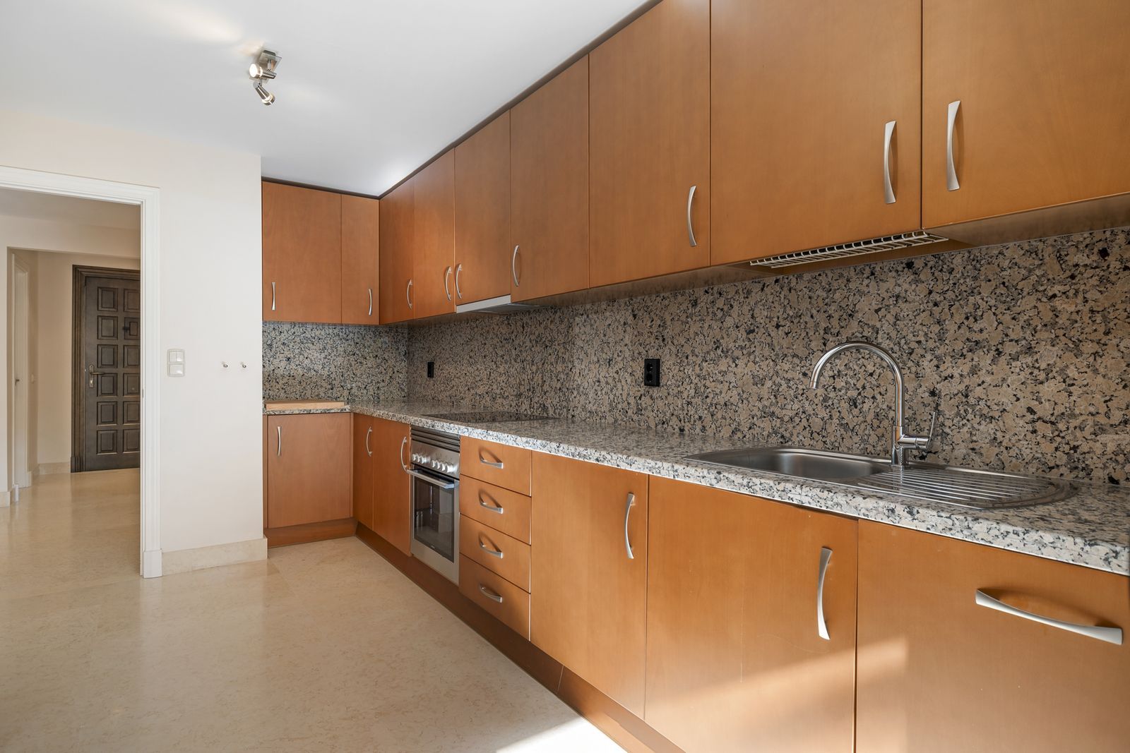 fa135b10fb433e473ef9a0dc1f28e016 - 10