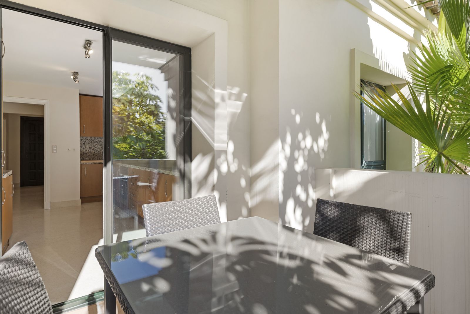 fa135b10fb433e473ef9a0dc1f28e016 - 11