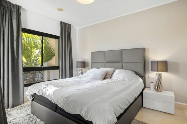 fa135b10fb433e473ef9a0dc1f28e016 - 12